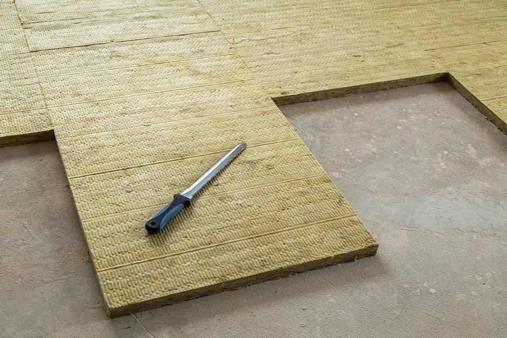 Pose isolation en laine de roche